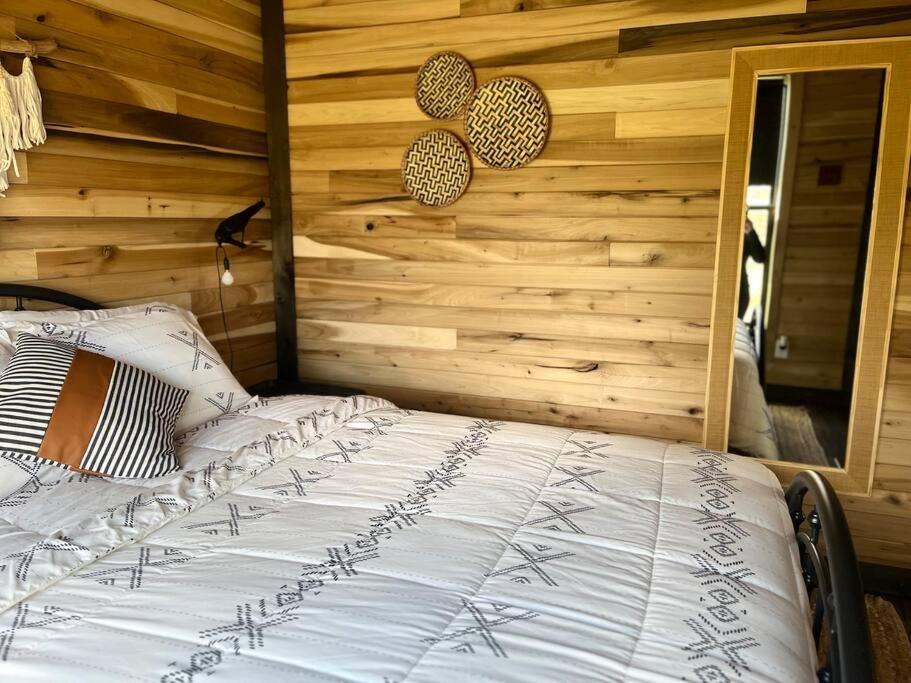 Bourbon Barrel Cottages #2 Of 5 On Kentucky Trail Lawrenceburg Extérieur photo