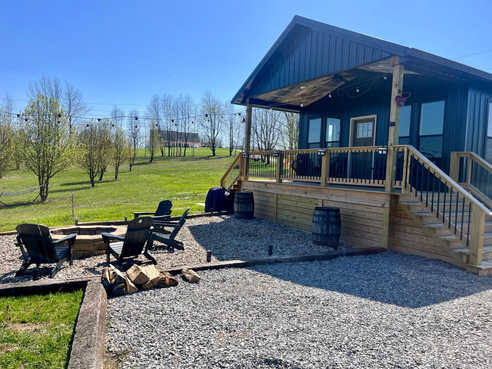 Bourbon Barrel Cottages #2 Of 5 On Kentucky Trail Lawrenceburg Extérieur photo